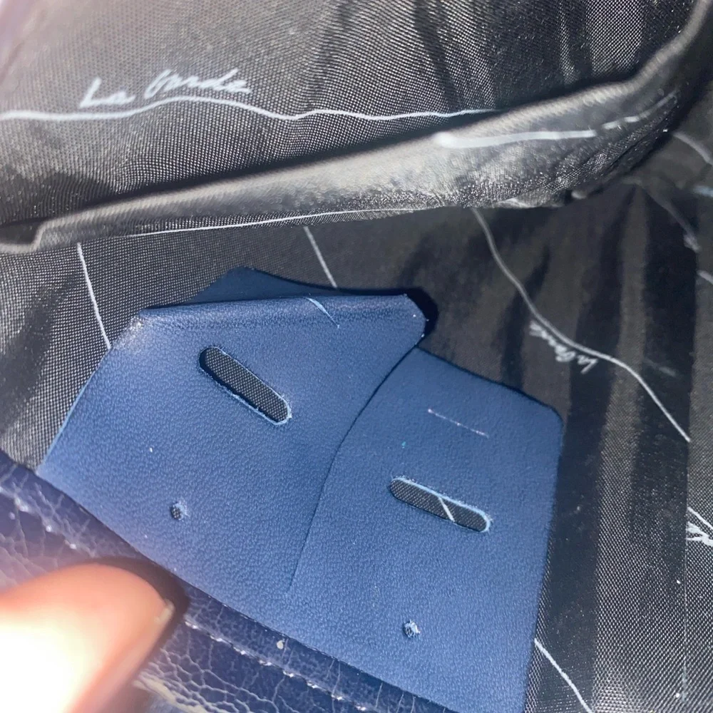 La Garde Navy Leather Wallet - Picture 8 of 9